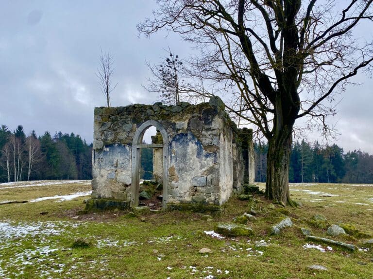 #310: Zřícenina kaple Panny Marie Pomocné (Pohorská ves)
